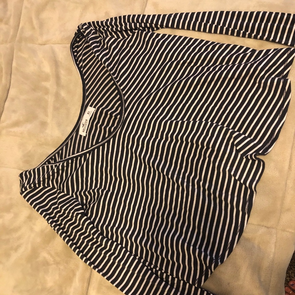 Long sleeve hollister tee